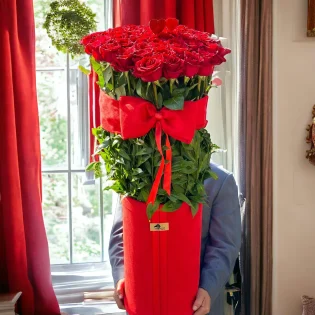 41 Roses Kırmızı Dev Kutuda